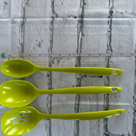 Vintage Melamine Three Spoon Set Slotted Mixing Serving Light Lime Green Avocado - Picture 10 of 11